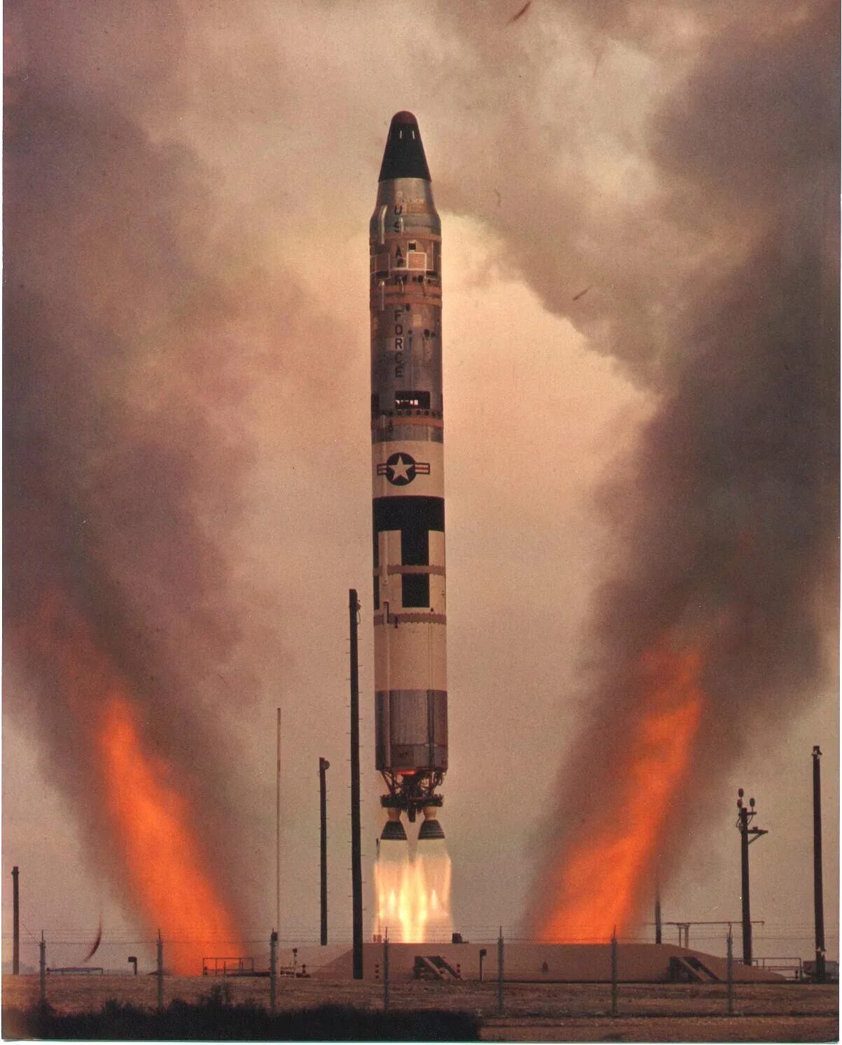 LGM-25c Titan II. Межконтинентальная баллистическая ракета США. Баллистическая ракета МБР. Баллистическая ракета Титан.