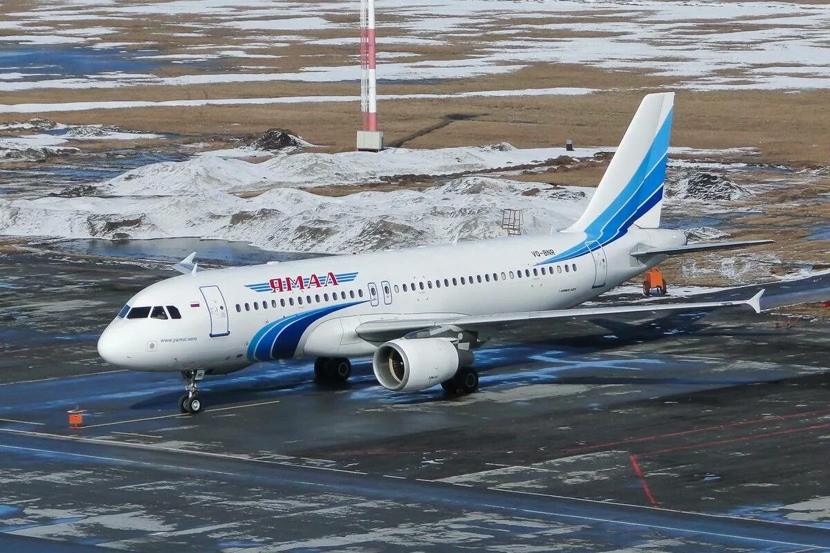 Ямал а320. Аэробус а320 Ямал. Airbus a321 Ямал. Ямал YC 9301. Авиакомпания салехард