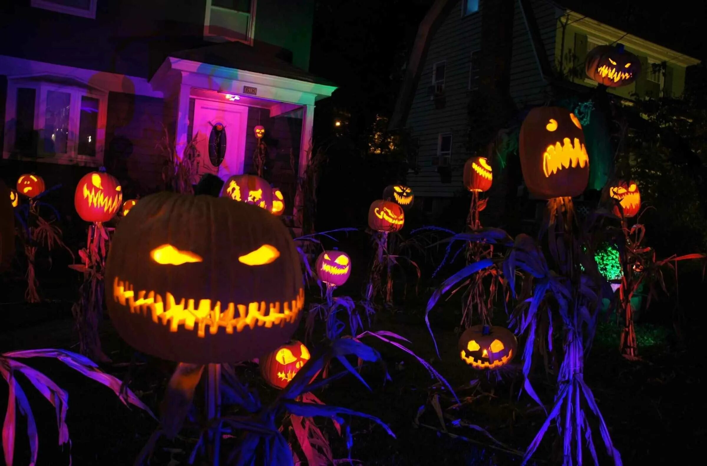 Хэллоуин фото. Хэллоуин. Хэллоуин очень страшно. Хэллоуин фестиваль. Обои на рабочий стол хэллоуин.