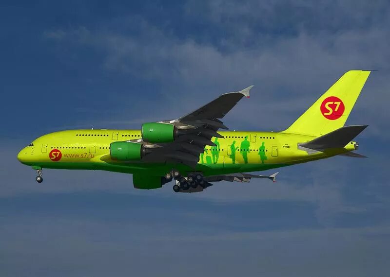 Севен ли. S7 Airlines Boeing 747. Боинг 747 s7. А380 s7 Airlines. Аэробус а380 800 s7.