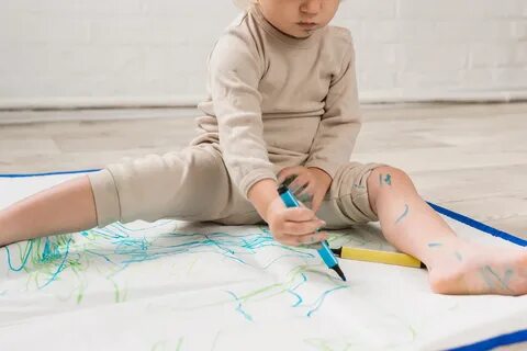 Фломастер с дивана