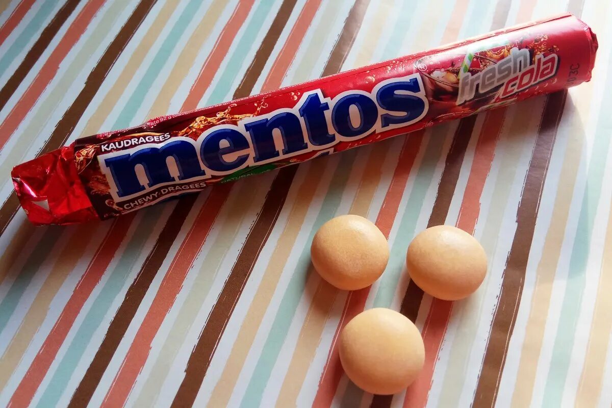 Количество сахара в кока-коле. Ментос 37г 18*21 кола. Сыграем в коле. Сыграем в коле. Сыграем в коле.