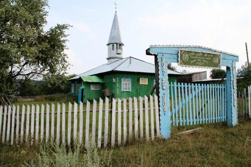 Ишимово пермский край октябрьский. Енапаево Октябрьский район Пермский край. Село Енапаево Октябрьский район. Школа село Енапаево Пермский край. Пермский край Октябрьский район деревня Аделево мечеть.