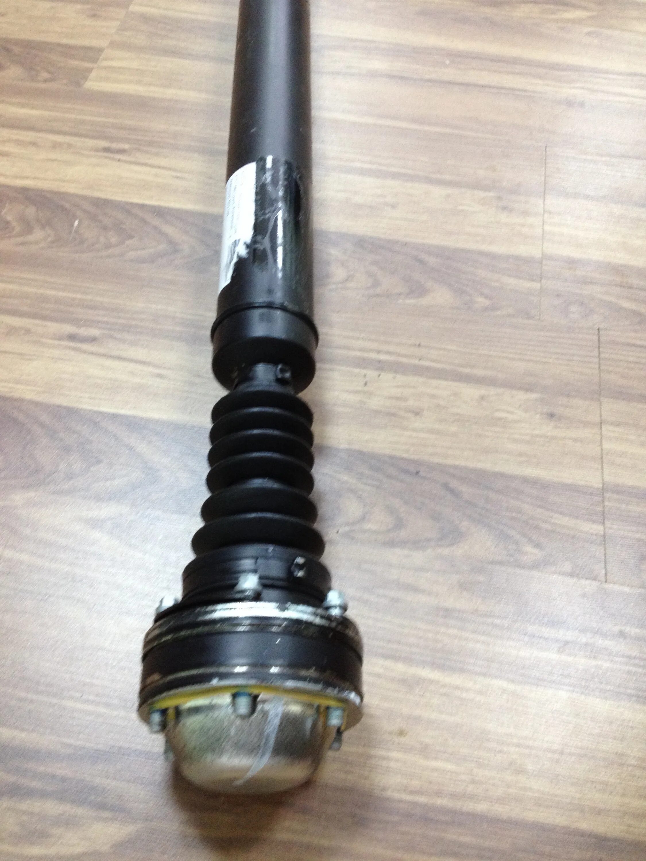 Передний кардан ssangyong kyron. Кардан санг енг. Кардан санг енг. 9 дизель. Передний кардан на рекстон 2.