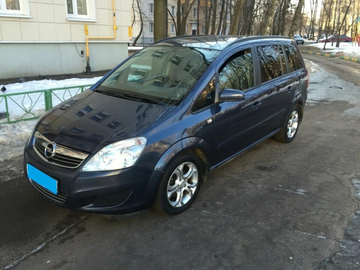 Опель Зафира 2010 года. Opel Zafira 1.8 AMT, 2010,. Opel Zafira b 2010. Опель Зафира 2010 салон.