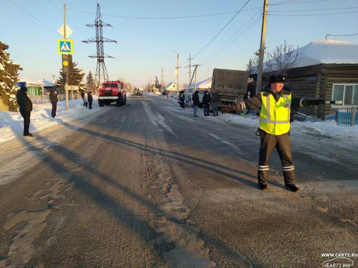 ДТП Исетское Тюменская. Авария в Исетском районе. 28 декабря 2021 года