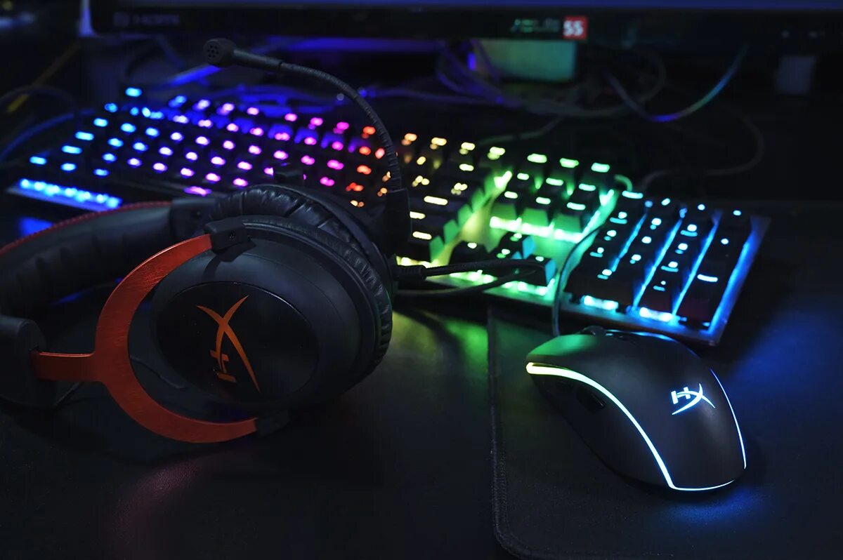 Hyper реклама. Хайпер икс пс4. мышка клавиатура hyperx. девайсы хайпер икс. монитор хайпер икс.