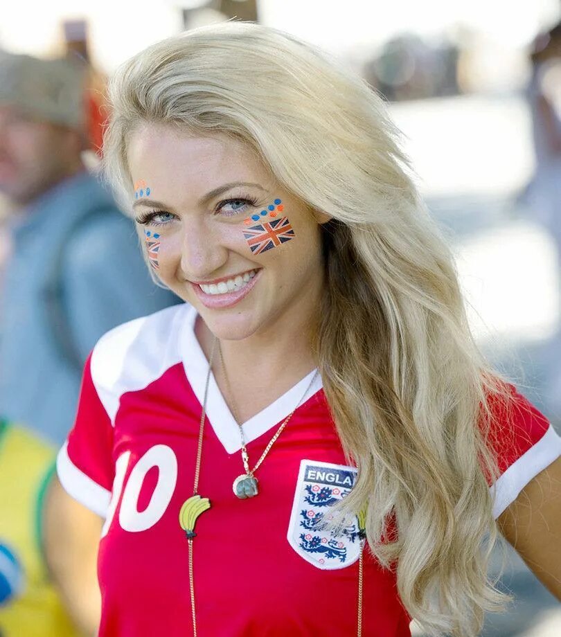 Типичная немка. Фанатка сборной германии. Немки внешность. Немка. Наталья немчинова чемпионат мира.