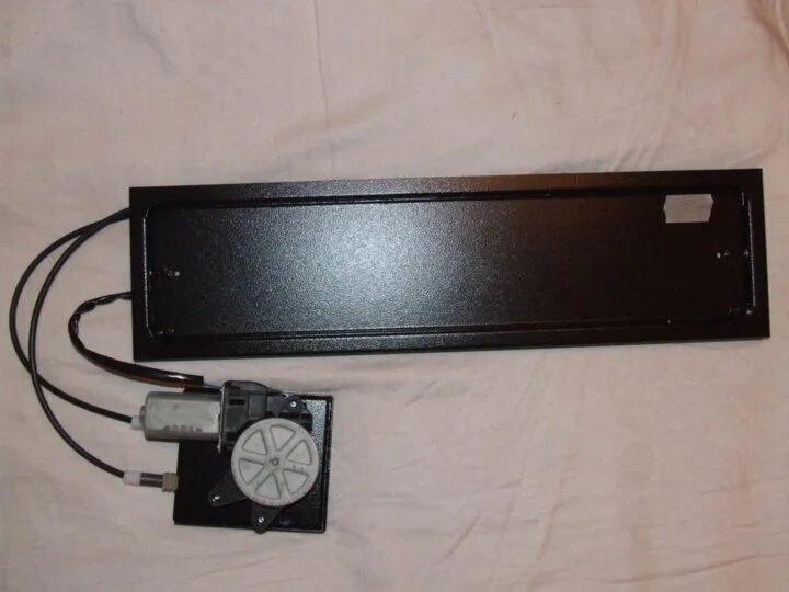 Номерная рамка перевертыш. Рамка номерного знака перевертыш. Гос номер перевертыш. Перевертыш номерной. Номерная рамка перевертыш.