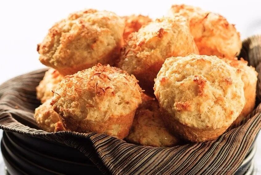 Круглый кекс с начинкой. Кокосовый кекс. Кокосовый кекс пп. Кокосовый кекс пп. Кокосовый кекс пп.