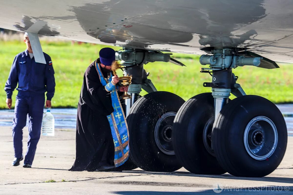 Заброшенные самолеты боинг 747. Авиационные техники. Поддержание летной годности. Хранение воздушного судна. Кладбище самолетов боинг 747.