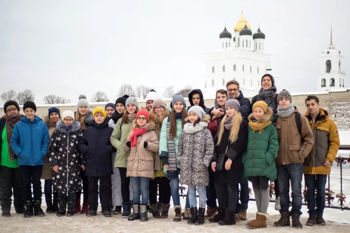 Гбоу новокосино. Школа 1200 Новокосино. Директор школы 1200 Новокосино. Школа Новокосино на Суздальской. ГБОУ школа Новокосино, Москва, Суздальская улица, 12.