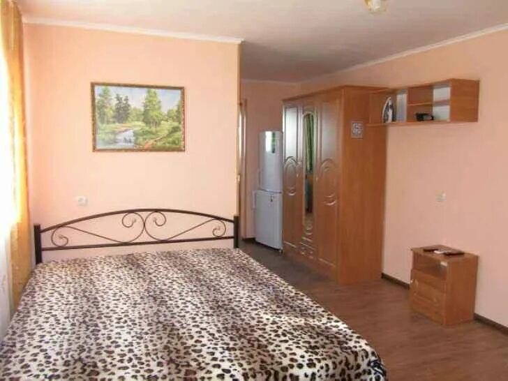 снять жилье в алупке калинина 2. двухкомнатные апартаменты в испанской деревне алупка 65 м. алупка ул ленина 35б. мисхор жилье длительный срок. алупка апартаменты.