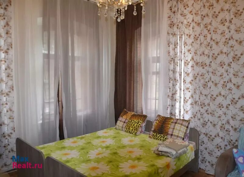Кисловодск коллективная 6 суточно. Велинградская 30 кисловодск. Кисловодск недвижимость. Подгорное снять квартиру. Съем жилья кисловодск на длительный срок.
