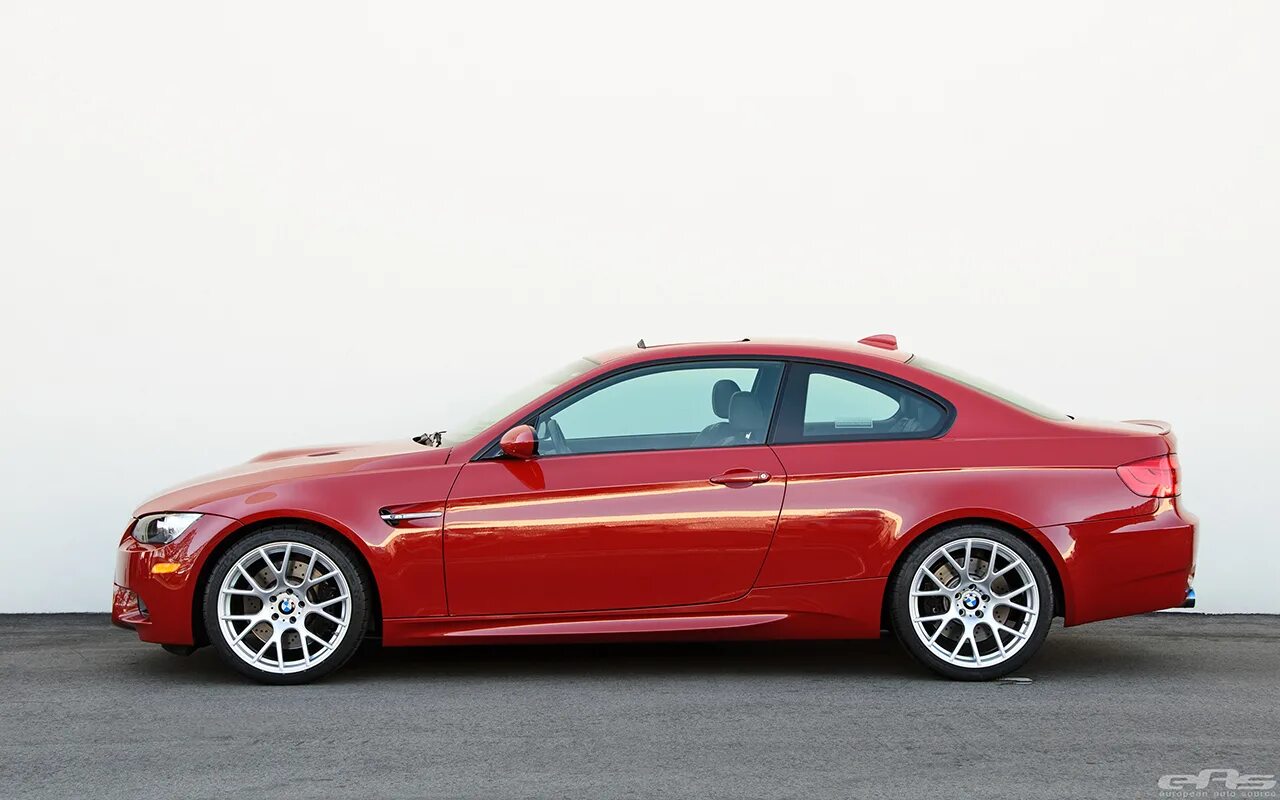 Ред м. BMW m3 e92 Red. VMR BMW e92. BMW m3 e92 красная. BMW m3 e90 Red кабрио.