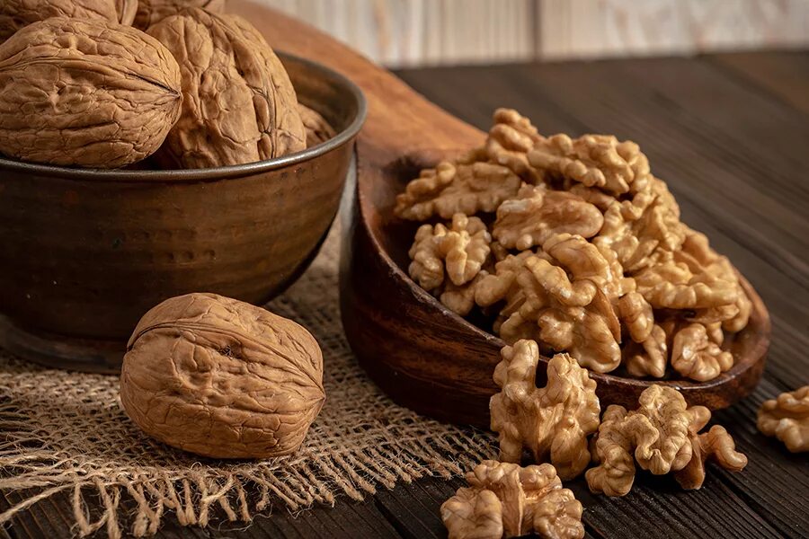 0,5 кг. грецкий орех колотый. 500 гр. грецкий орех очищенный 1 кг. прием орехов.