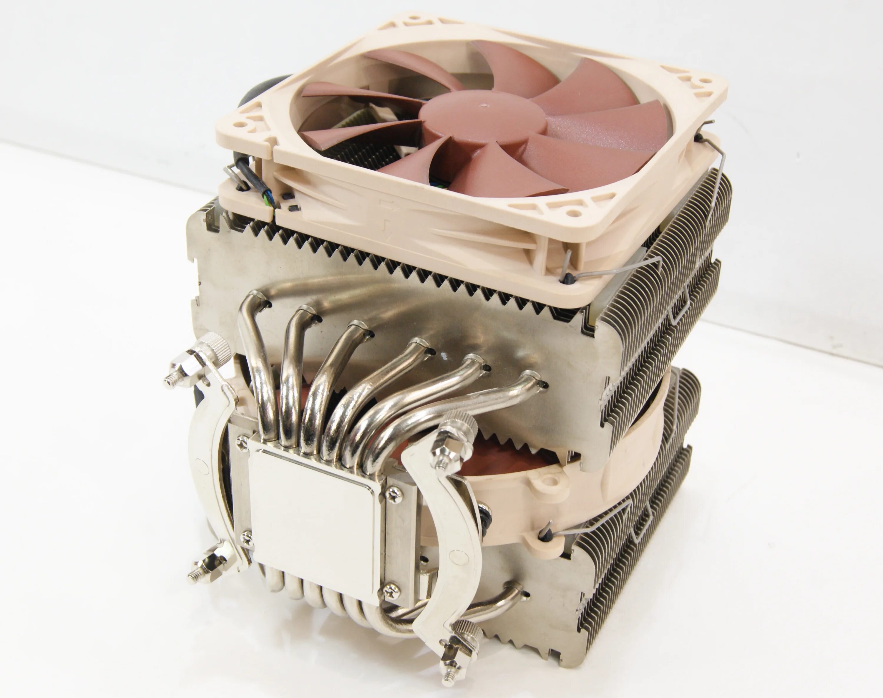 Noctua NH-d14. Noctua NH-d14 se2011. Noctua NH-d14 2011 сокет. Кулер для процессора Noctua d14. Кулер lga2011