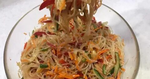 Фунчоза с колбасой и овощами