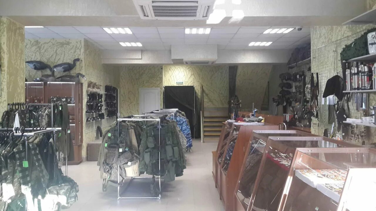 Сокол рыболовный магазин в керчи. Сокол, керчь, советская улица, 13. Магазин сокол керчь. Магазин сокол в керчи. Сокол военторг керчь.