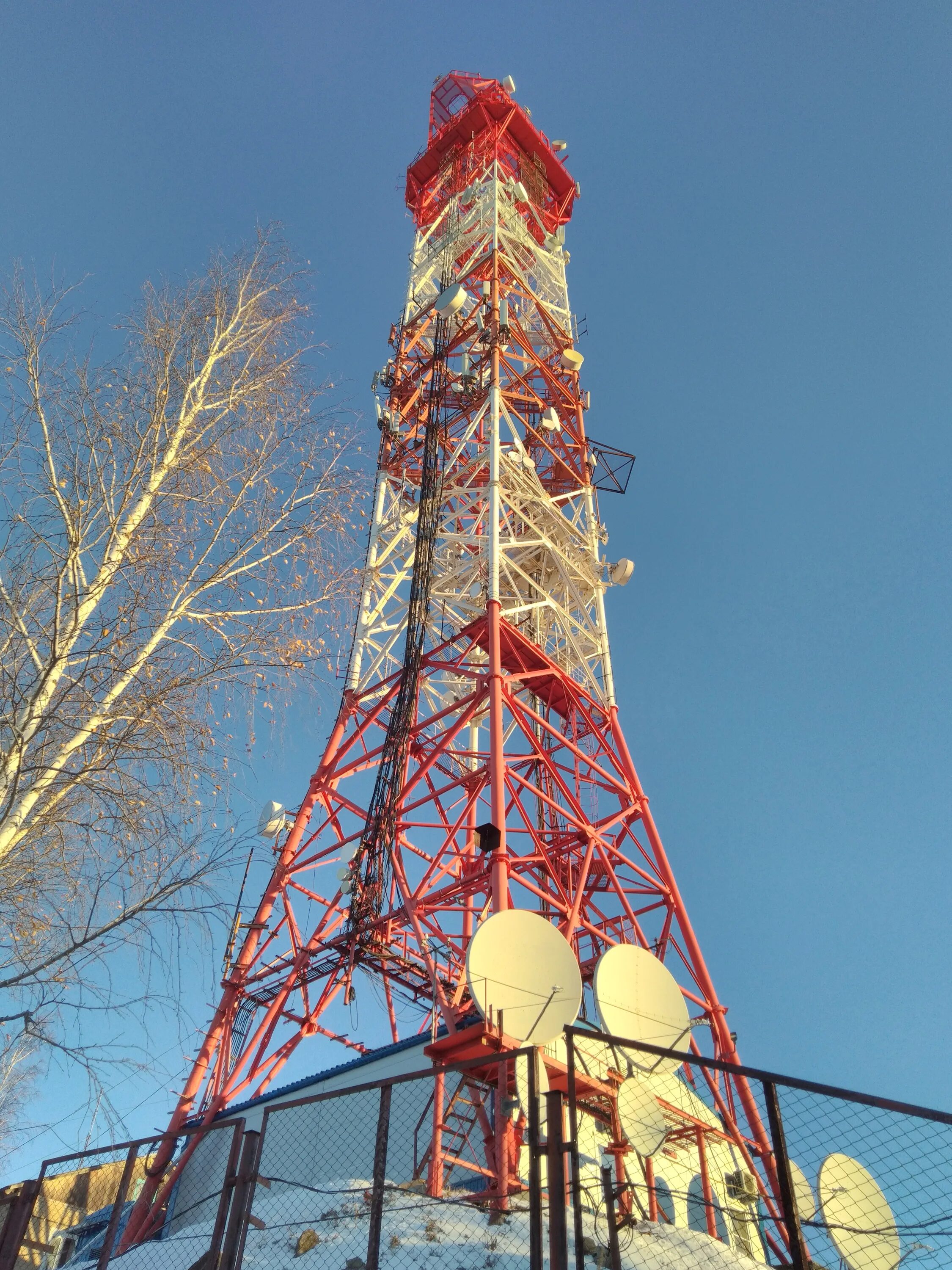 Вышка ртрс. Тв вышки. Вышки цифрового сигнала dvb t2. Тв вышки. Арзамасская телевышка.