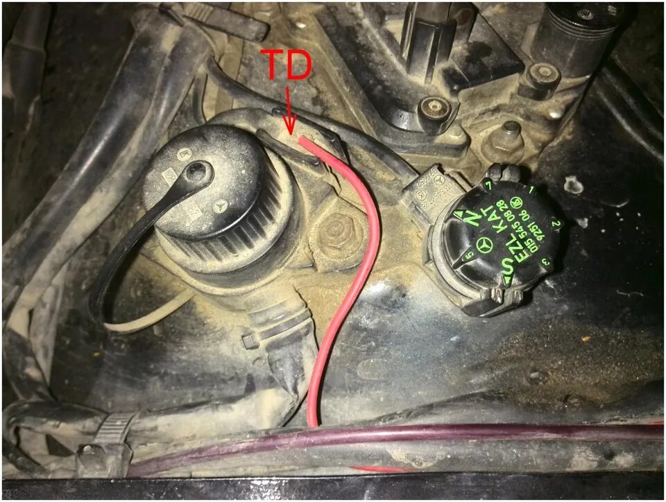 6. Датчик тахометра ваз 2114. Провод на тахометр мерседес w202. Не работает датчик тахометра. Датчик тахометра тд27.