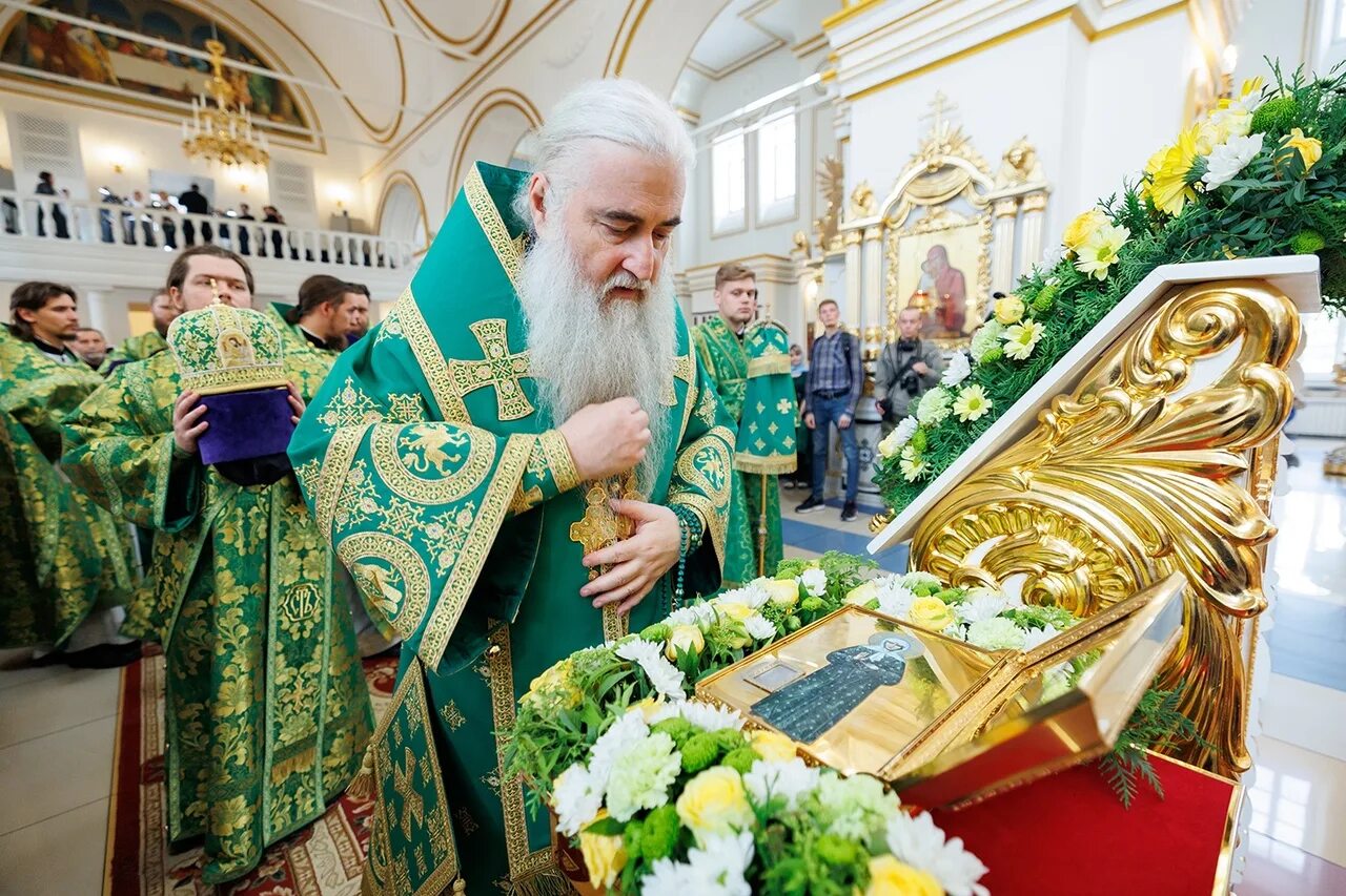 Мощи матроны московской в москве адрес метро. Храм мощи матроны московской. Мощи матроны. Мощи матроны московской. Мощи матроны московской в москве адрес метро.