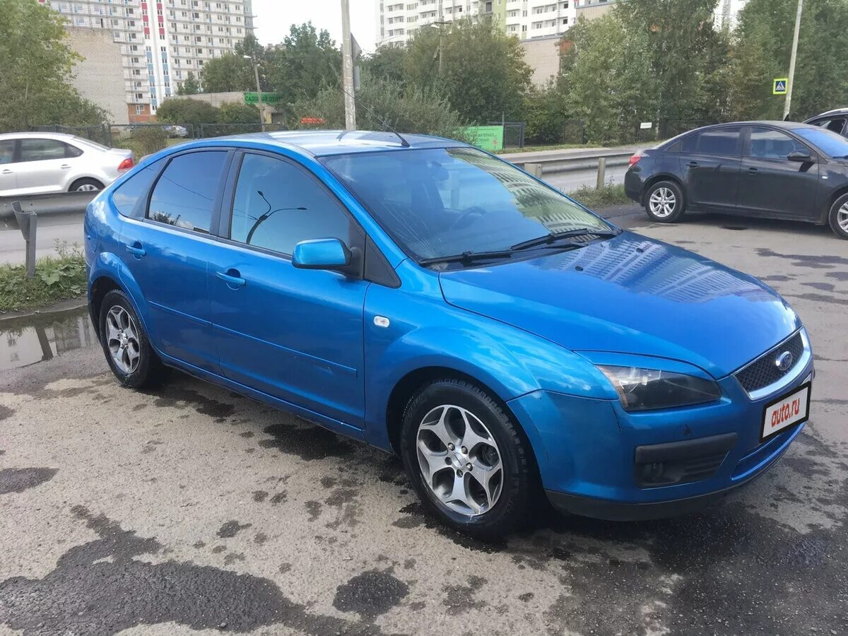 Ford Focus 2 голубой. Форд фокус 2 хэтчбек голубой. Форд фокус 2 хэтчбек 2006 синий. Ford Focus 2006 хэтчбек 115 л с. Форд фокус 2006 года 1.8