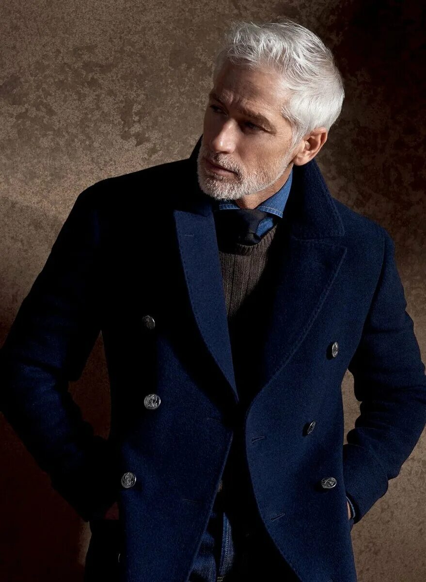 Мужчины после 75 лет. Brunello Cucinelli Coat. Стильные мужчины в возрасте. Стильные мужчины за 40. Стильная одежда для мужчин 50 лет.