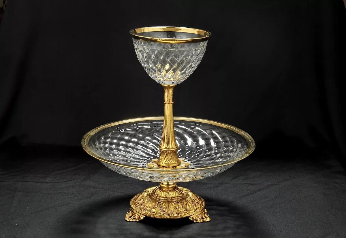 Империал хрусталь нэман. Цветной хрусталь гусь хрустальный. («ваза с крышкой листьев лотоса» эмиль галле. Чешские люстры богемия кристалл бронза. Посуда из хрусталя.