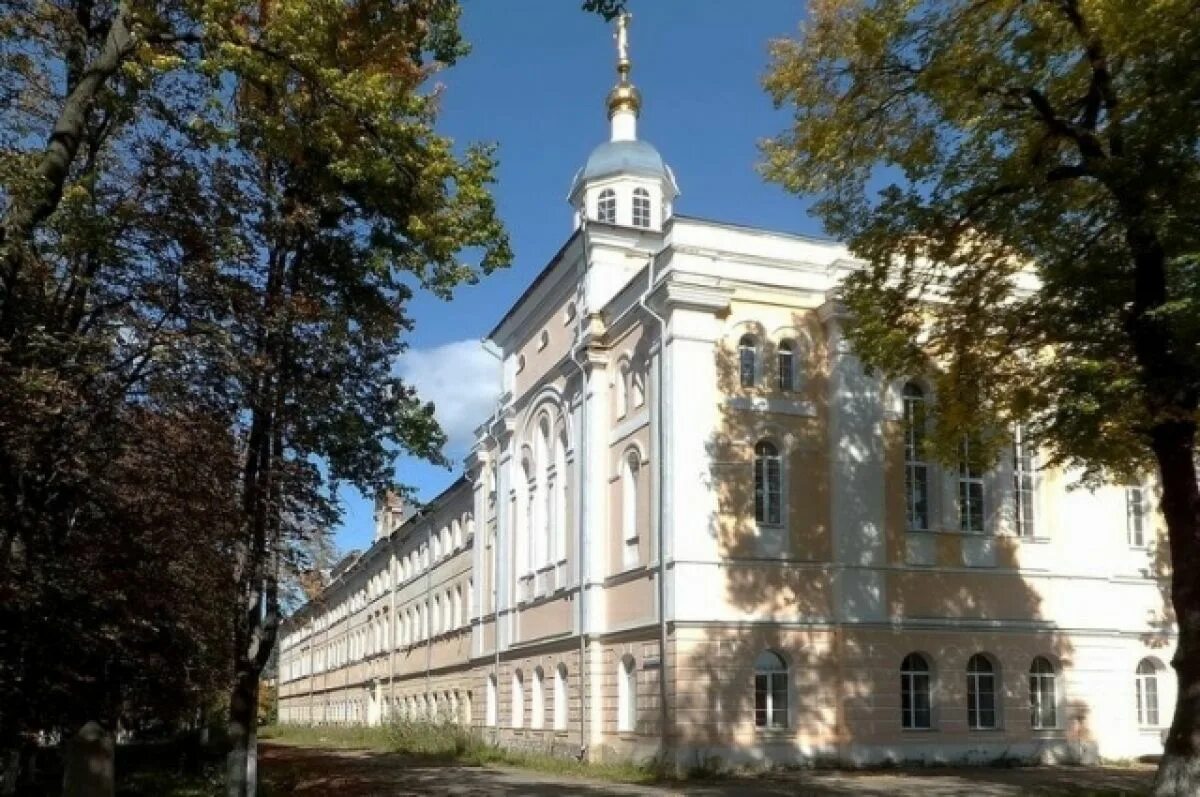 Семинария учебное заведение. Духовная семинария тула староникитская. здание тульской духовной семинарии. тула 1801 духовная семинария. тульская духовная семинария историческое здание.
