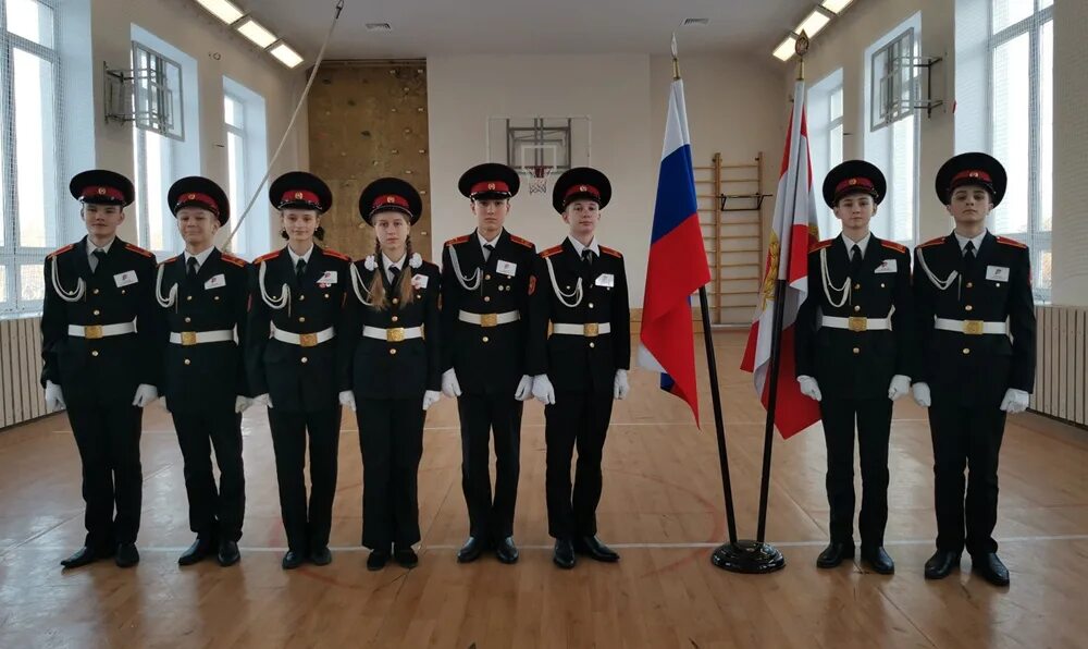 Сокольское кадетское. Кадетская школа сокол вологодская область фото. Выпускной кадетов. Кадетский фон. Сокольское кадетское.