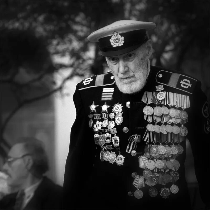 9 мая черный фото. Ветераны войны 1941-1945. Ветераны ВОВ. Ветераны 1945. Портрет ветерана.
