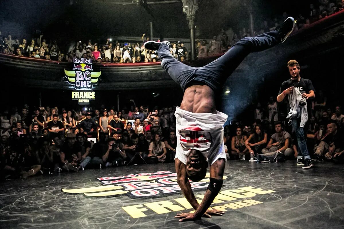 Брейк данс ред Булл. Сэм Бутта брейк. Red bull BC one. Bboy Neguin.