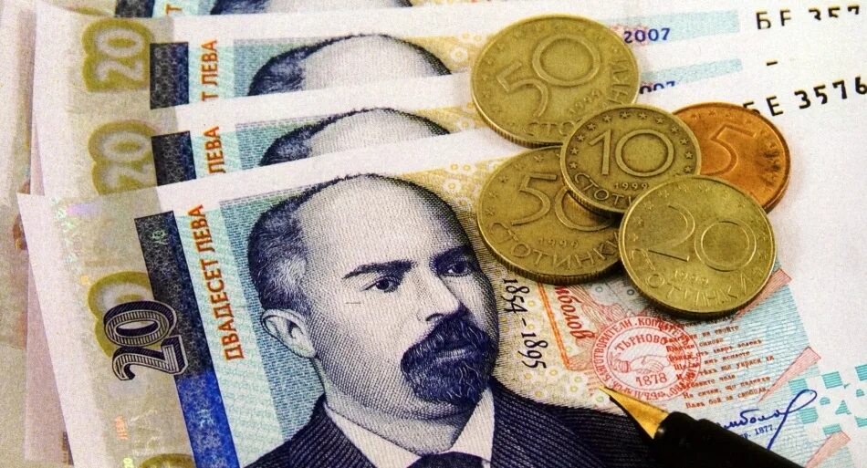 Лев денежная единица. Экономика Болгарии. Болгарский Лев. Деньги Болгарии. Лев на болгарских деньгах.