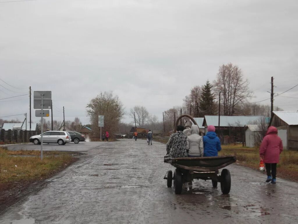 Логовское алтайский край погода. Село Логовское Алтайский край. Село Логовское Первомайского района Алтайского края. Первомайский район село Бешенцево. Станция Бешенцево.