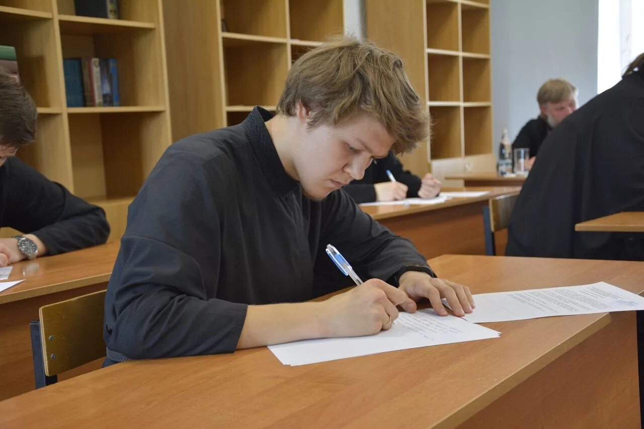 Семинария 2001 рязань. Рязань семинария духовная семинария. Духовная семинария 1864 в рязани. Рязань семинария духовная семинария. Рязанская духовная семинария.