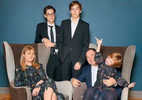 Жалаңаш мас егде жастағы әйелдер