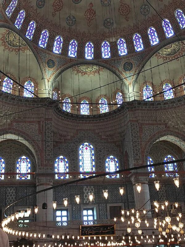 Ураза байрам кол шариф. Мечеть аль-куба внутри. Поведение в мечети для мусульман. Кул-шариф казань внутри. Ширма в мечети.