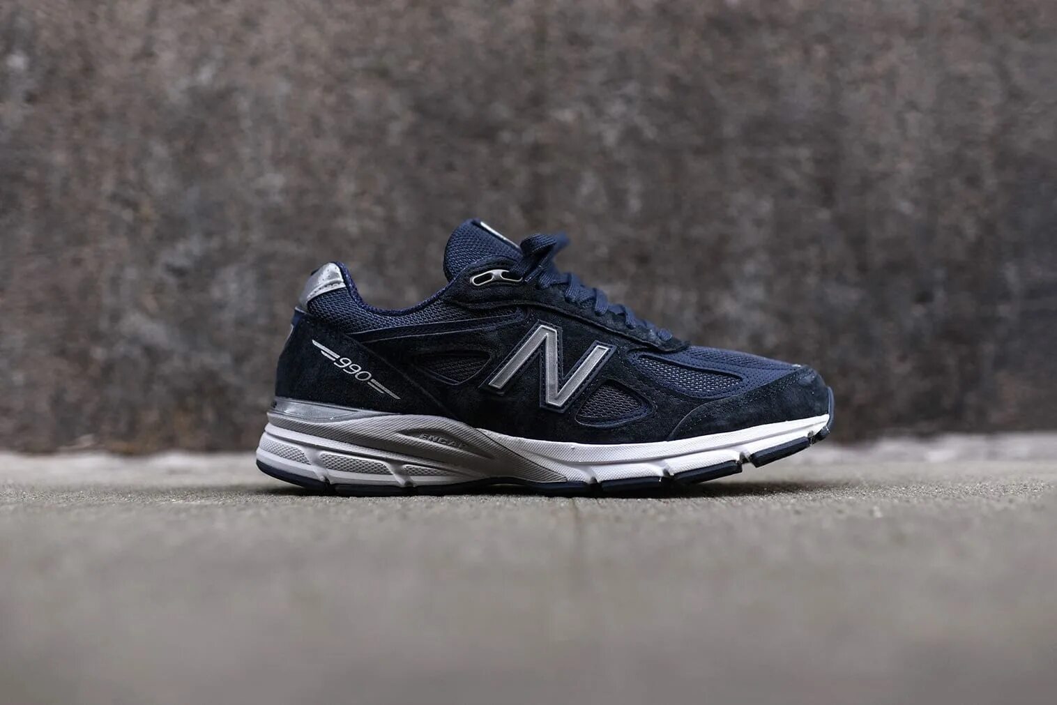 New balance 990v3. New Balance 990v4 Black. Кроссовки New Balance 990v4. Нью баланс 990 v4. New Balance 990v4 черные.