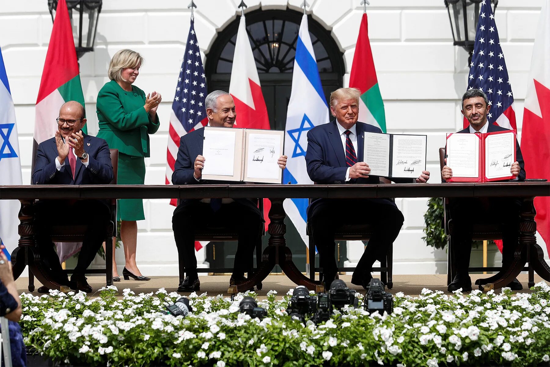 Сша бахрейн. Сша бахрейн. Бахрейн сша. Бахрейн сша. Сша бахрейн.