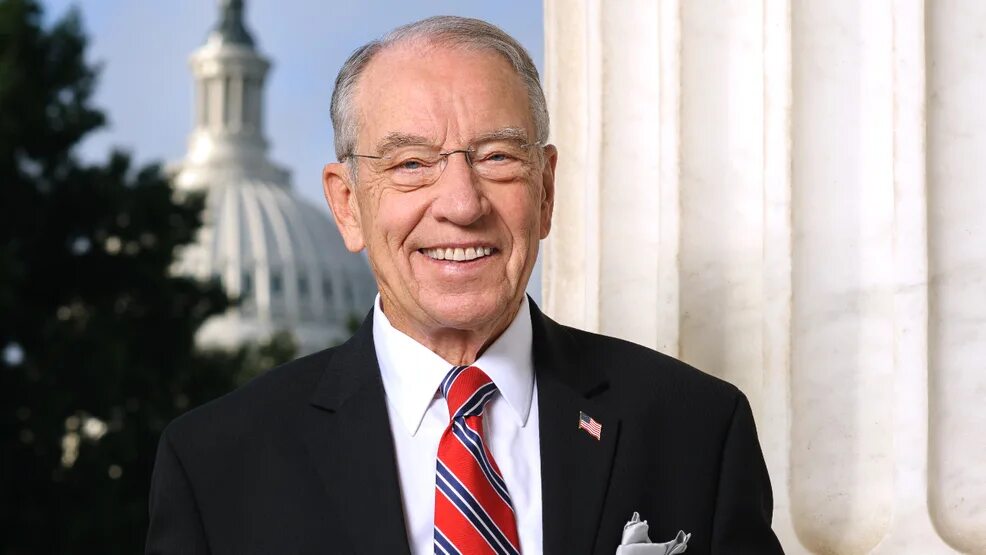 Chuck schumer pedophile. Чак грассли. National review. Чак грассли. President professional.