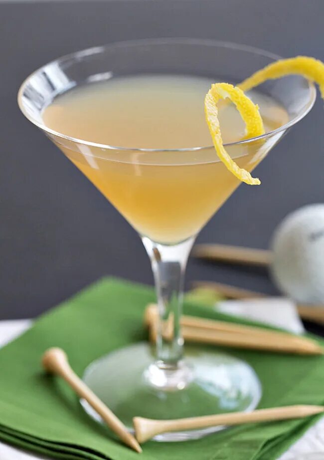 Коктейли с самбукой рецепты. Рыжая собака коктейль. Коктейль мохито клубничный. Коктейль табаско мексика. Виски сауэр коктейль.