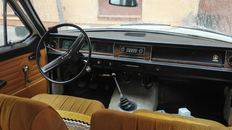 Бежевый салон (2401) 2-й серии - ГАЗ 2410, 4,2 л, 1988 года аксессуары DRIVE2