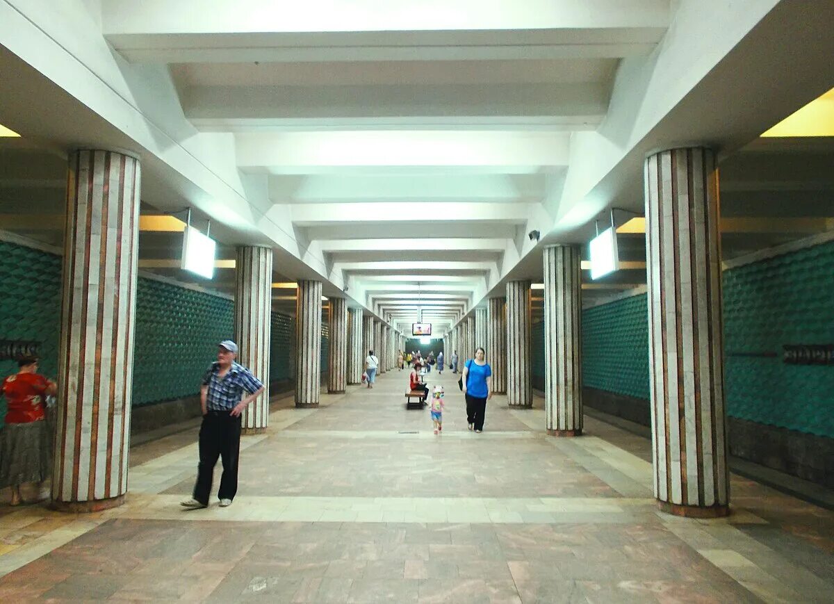 Станция заречная нижегородский метрополитена. Станция заречная нижний новгород призраки. Станция заречная нижний новгород. Станция заречная нижний новгород. Фантомы станции метро заречная.