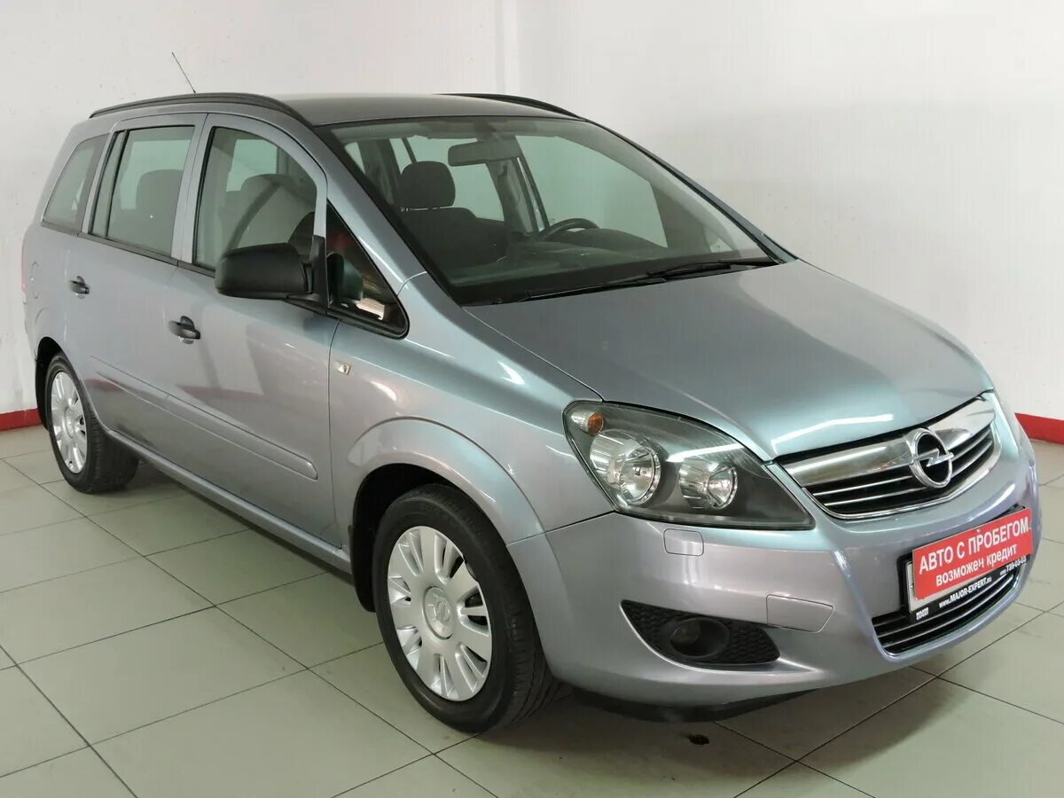 Opel Zafira 2010. Opel Zafira b 2010. Опель Зафира 2010 года. Опель Зафира в 2010 11 году.