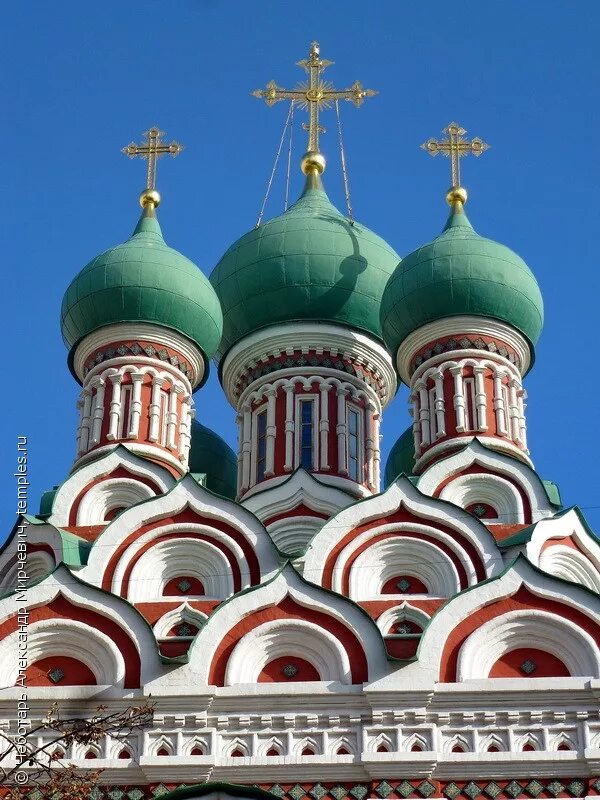 храм василия блаженного план. храм николая чудотворца киевское шоссе. храм василия блаженного архитектура. декоративное завершение храма. собор святой троицы зеленый купол.