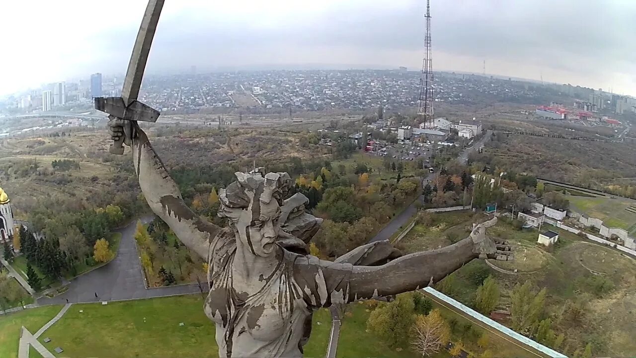 Мамаев курган волгоград. Волгоград мемориальный комплекс на мамаевом кургане. Мамаев курган волгоград. Мамай курган волгоград. Камеры мамаев курган.