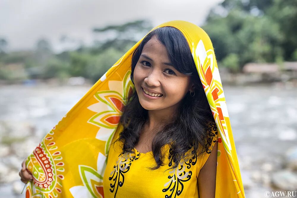 Индонезиан герл. Мексиканские красавицы. Индонезийки балийки. Индонезийские девушки. Балийский головной убор.