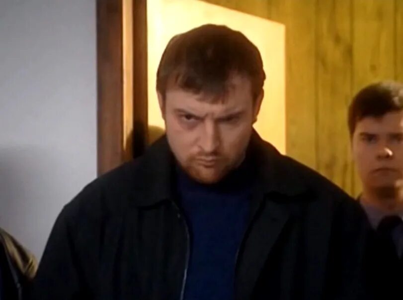 Фишер сериал 2022. Сергей апрельский актер. Сыщики 2004. Три следователя. Форма следователя мвд.