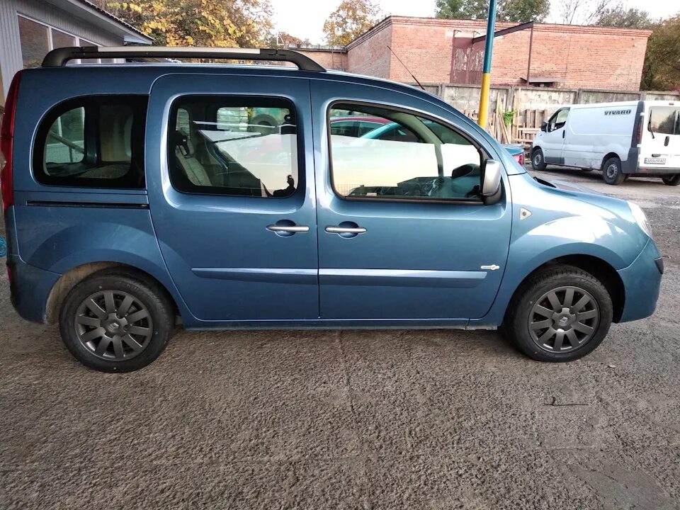 Рено кангу 2011 года. Диски кангу 2. Диски кангу 2. Рено кангу 2 r17. Рено кангу 2 r17.